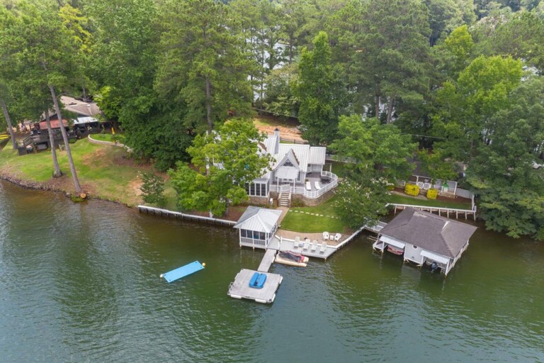 Lake Harding Homes Keith and Mary Williams